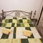 Vugec *