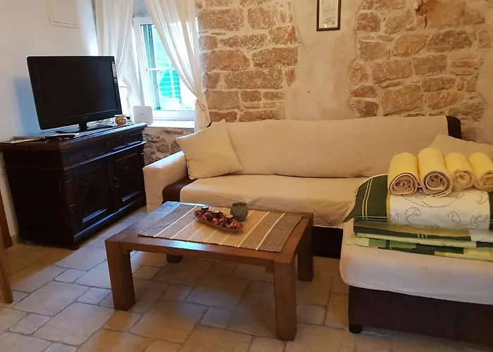 Vugec * Betina (Sibenik-Knin)