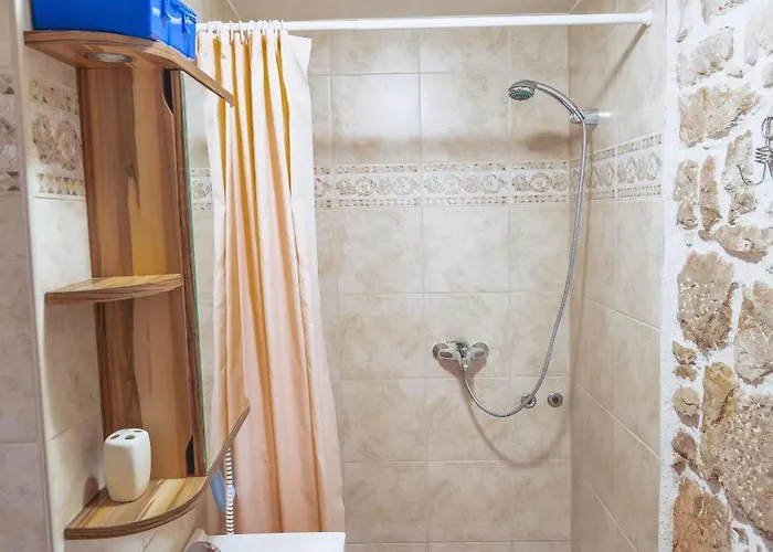 Vugec * Betina (Sibenik-Knin)